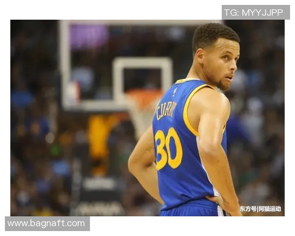 库里荣获月度最佳球员,实至名归